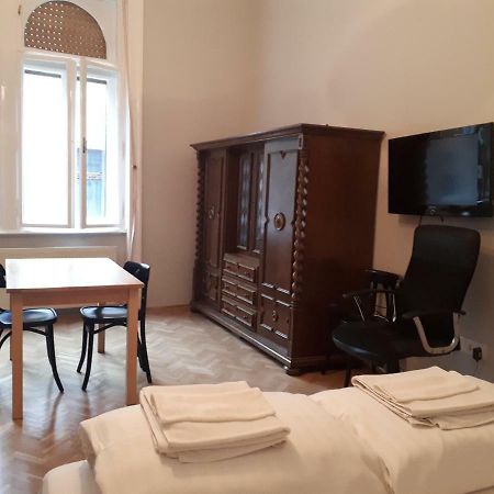 Dob15 Big Apartment Budapeste Exterior foto